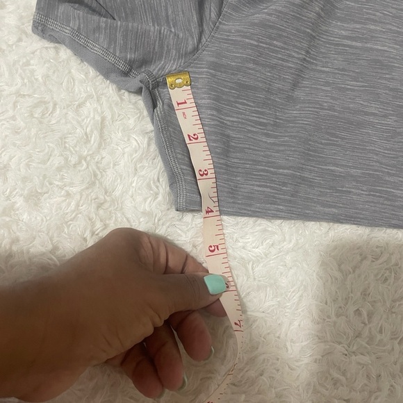 Lululemon Gray men’s Shorts - Picture 11 of 12